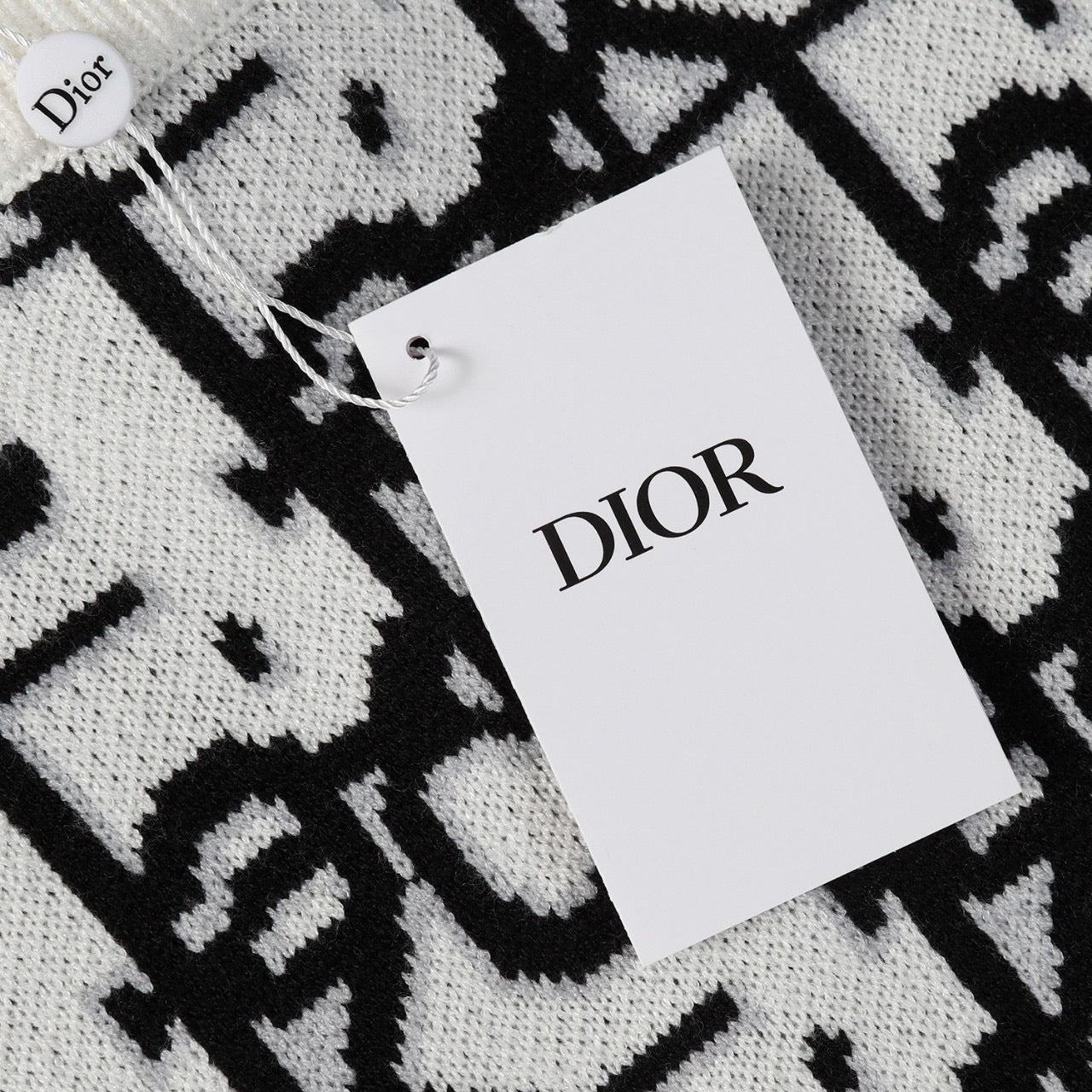 DIR sweater