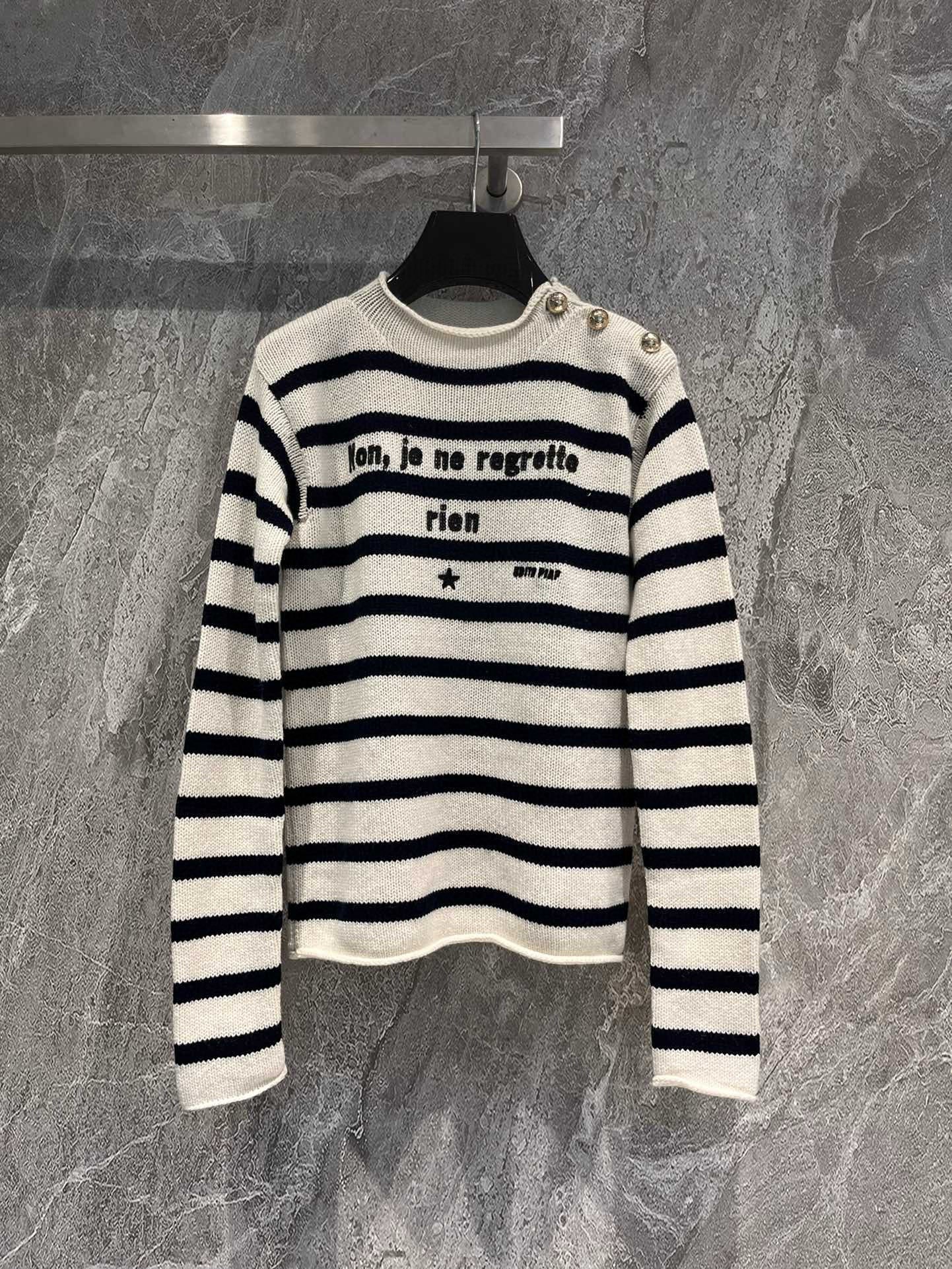 New letter embroidered striped sweater