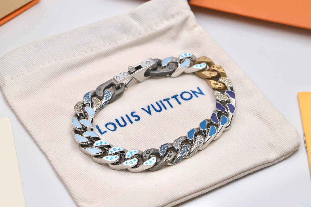 Louis Bracelet.