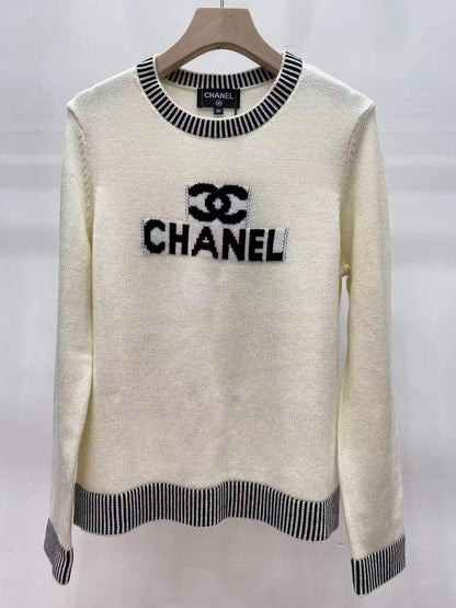 New logo knitted crewneck sweater