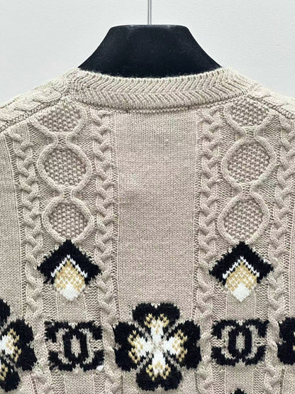 New contrast jacquard knit sweater