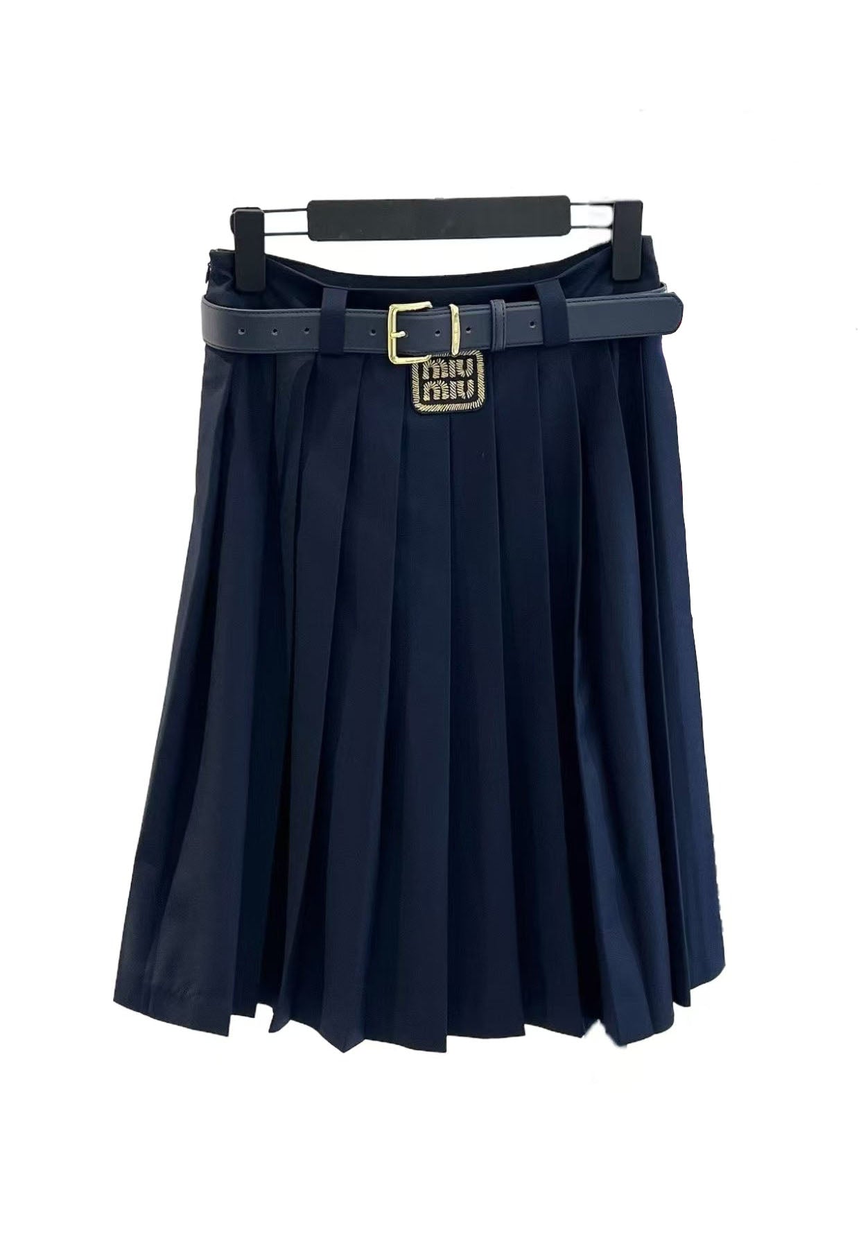 Popular long pleated skirt