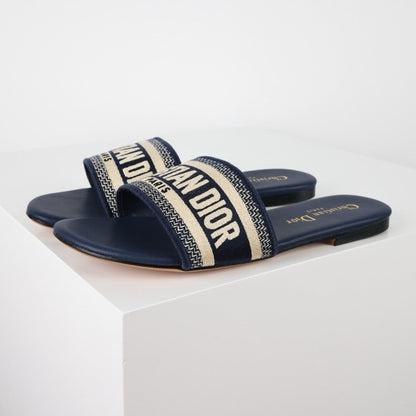 Embroidered Fashion Flat Slippers