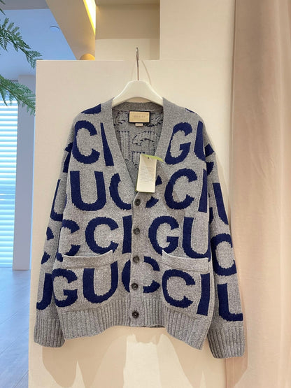 Super good-looking imported wool sweater with big logo print