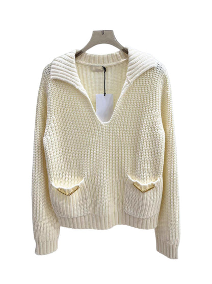 White simple deep V lapel sweater