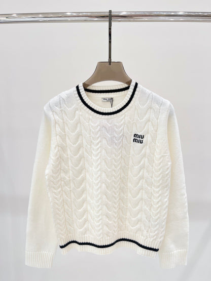 New color matching letter jacquard knitted long sleeve