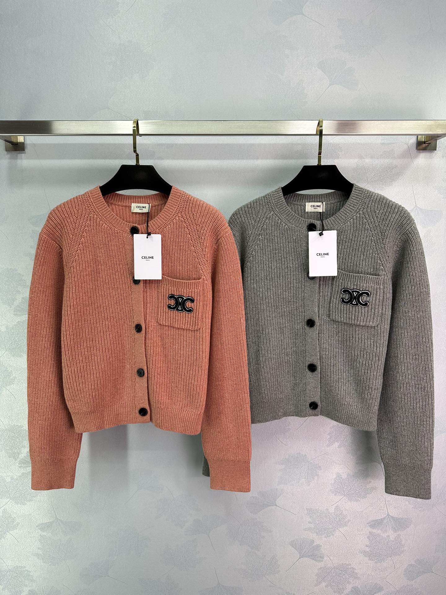 New Crewneck Logo Knit Cardigan