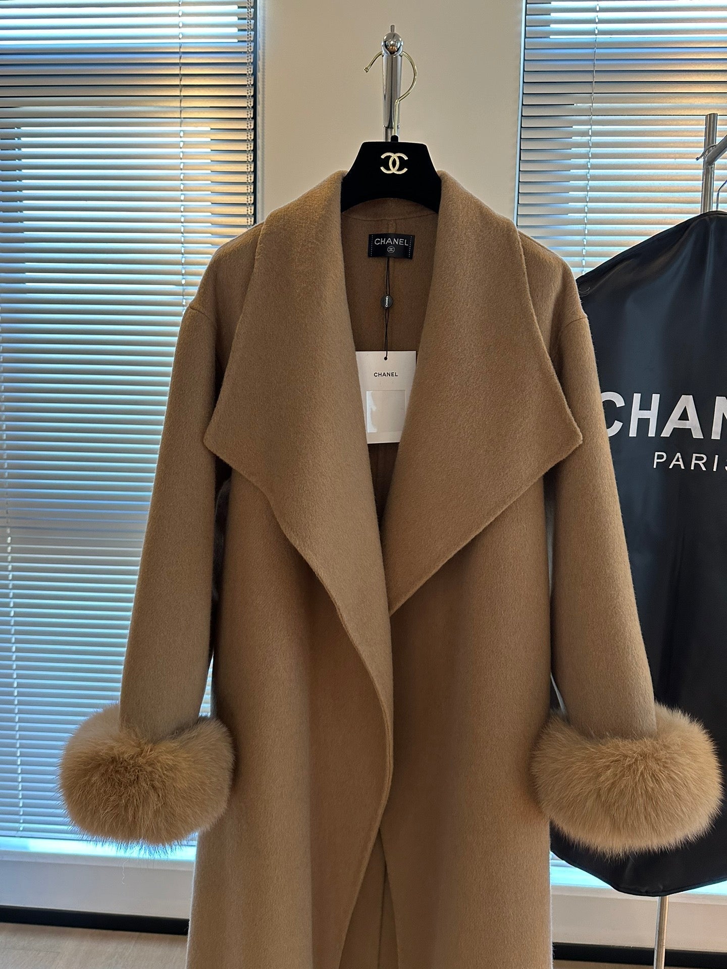 New Cashmere Fox Fur Lapel Coat