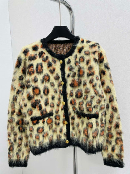 New Leopard Print Round Neck Knit Cardigan