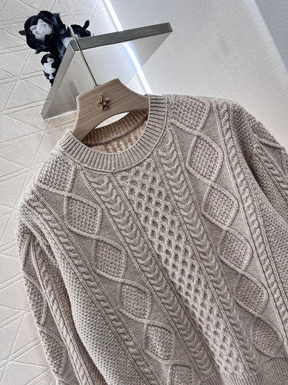 New round neck twisted pullover sweater