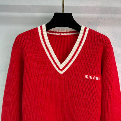 MIU25 Early Spring Classic V-neck Long-sleeved Sweater