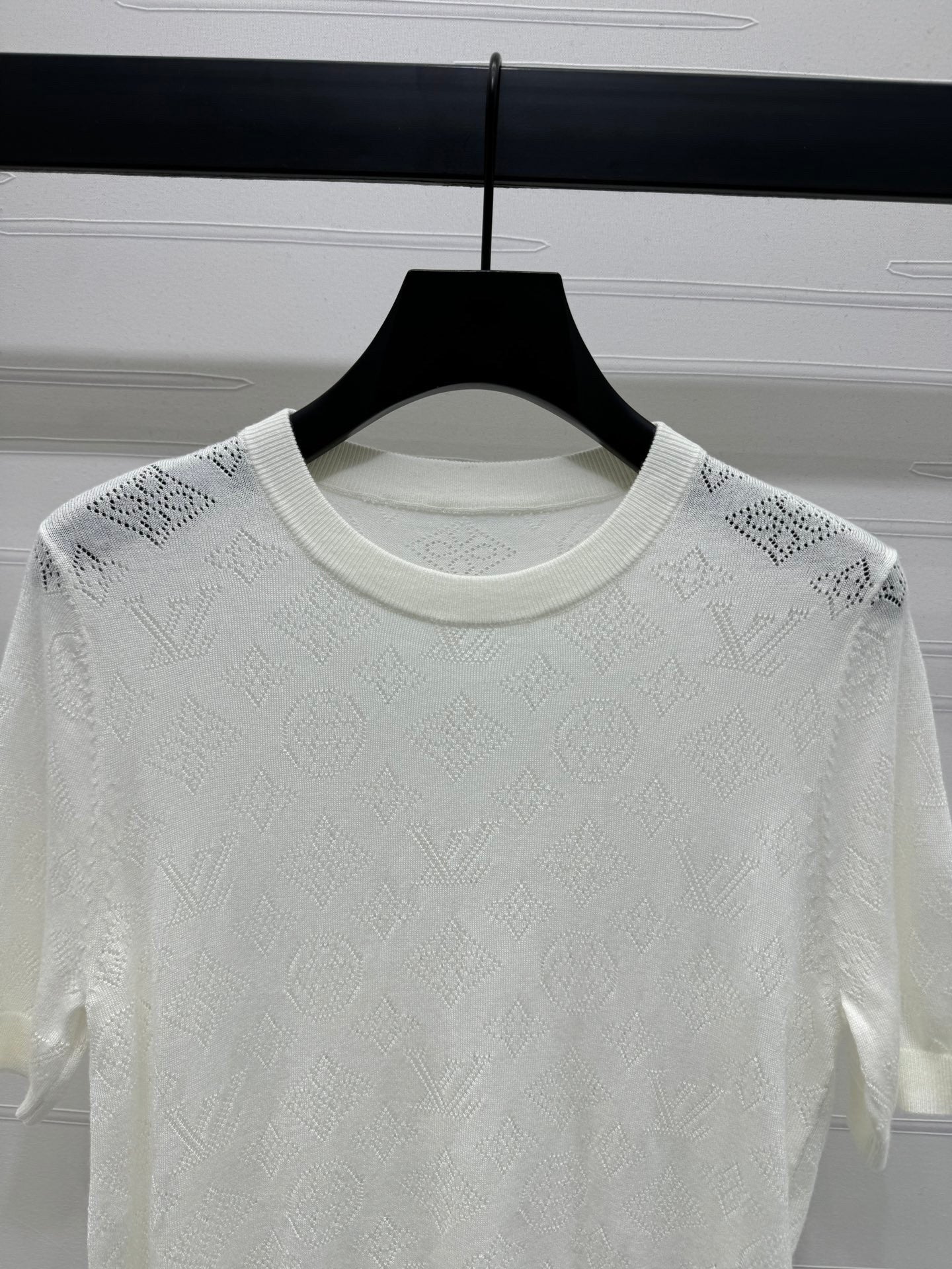 25 Early Spring Hollow Knitted T-shirt (Special Offer)